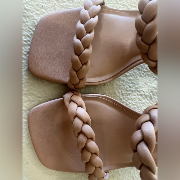 Dolce Vita Women's Braided Sandals in Tan - Picture 5 of 10
